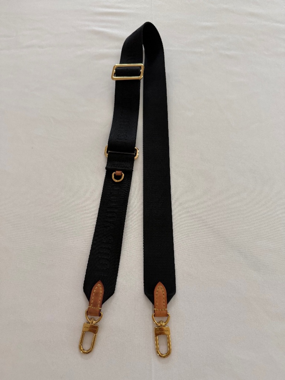 Authentic Louis Vuitton multipouchette Bag Strap